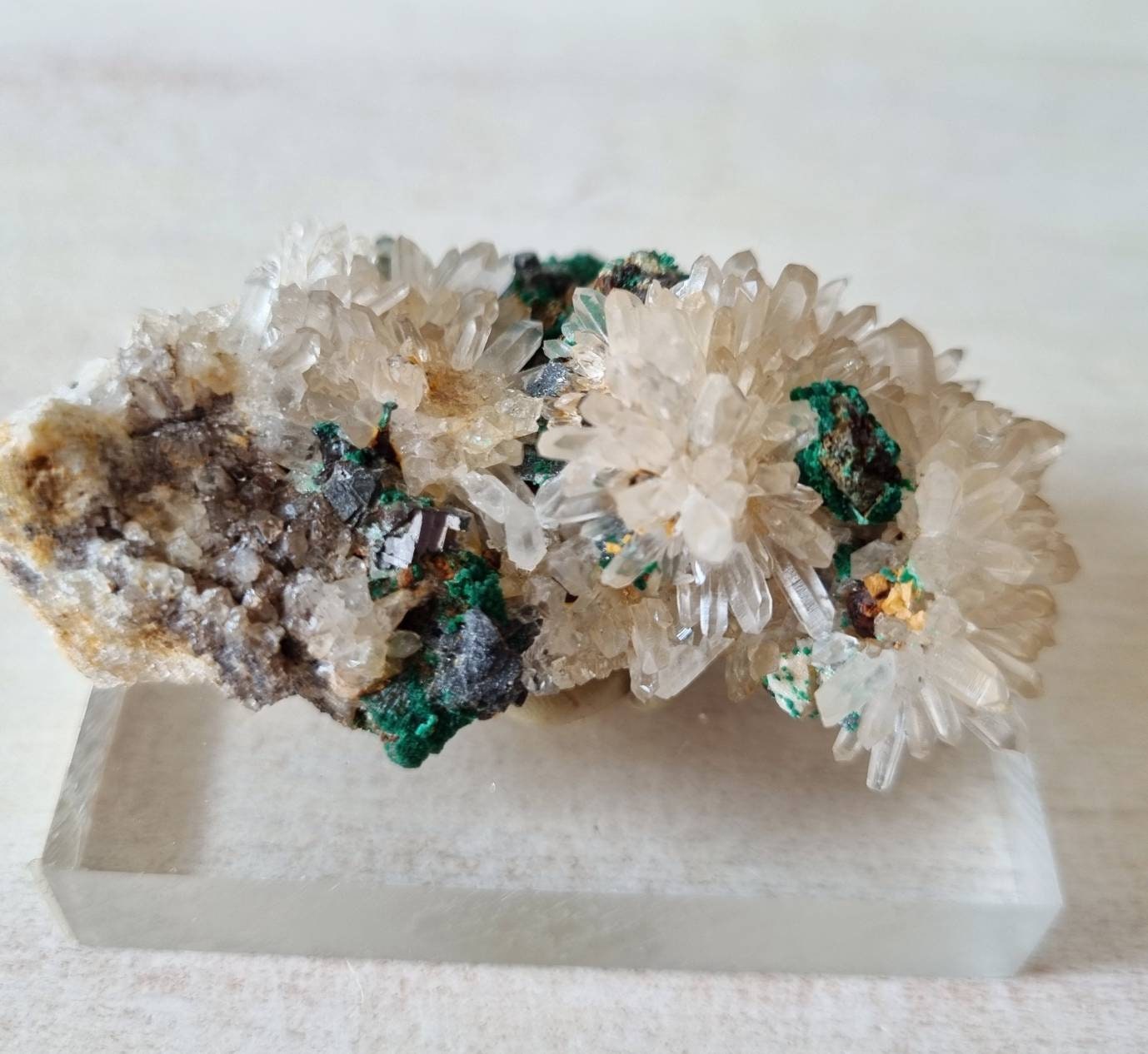 Was für eine seltene Schönheit! Stufe aus Bergkristall , Malachit und Bleiglanz, 65 x 40 x 35 mm, 94 Gramm