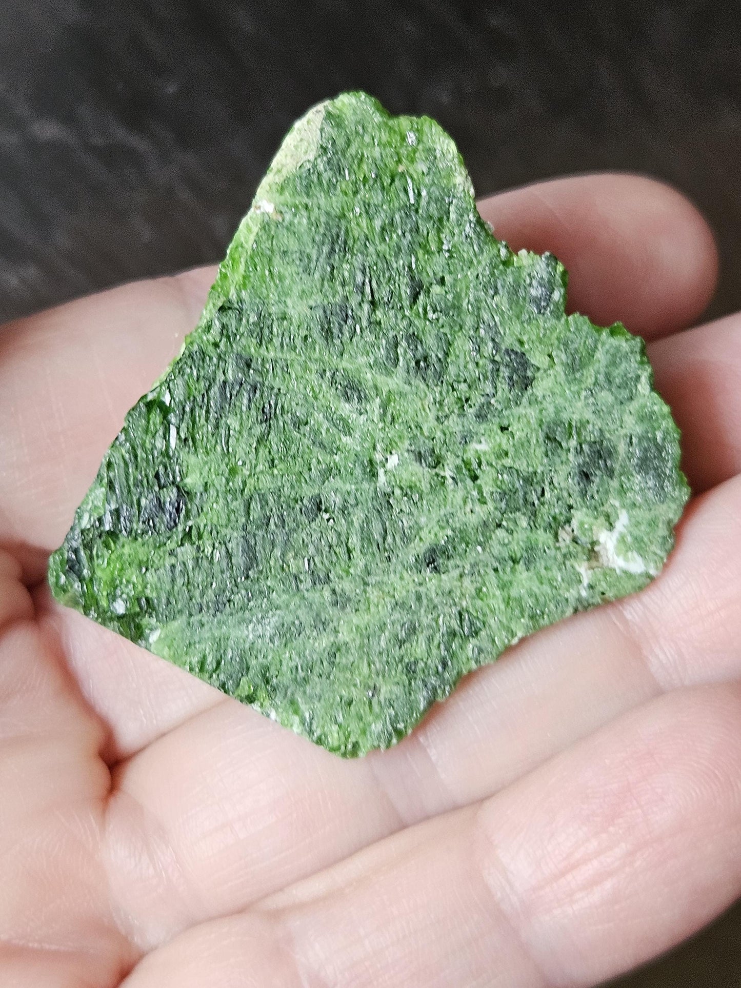 Magischer Chromdiopsid Heilstein Sammlerstein 52 x 45 x 20 mm, 34,62 g., 173,10 ct.