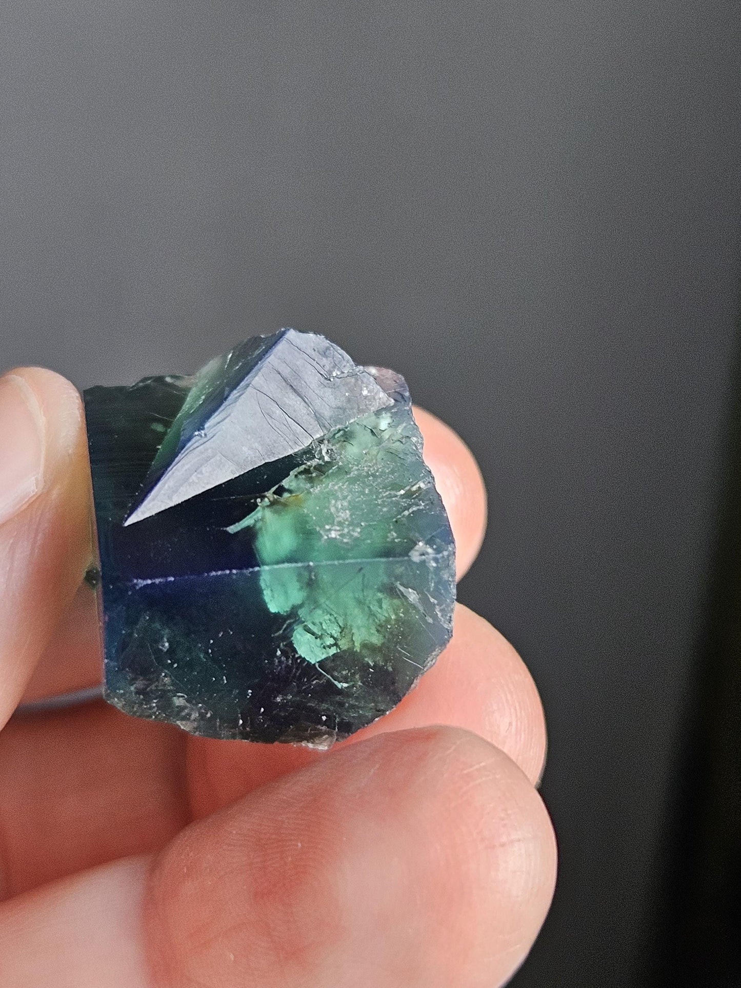 Fluorit blau grün Tageslichtfluoreszenz Sammlerstein Heilstein, 30 x 28 x 22 mm, Estgate Durham Großbritannien