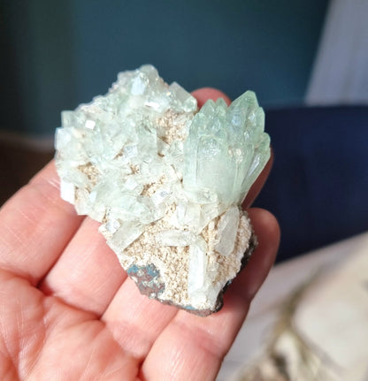 Wunderhübsche Apophyllit Stufe, 70 x 54 x 30 mm, 48 Gramm