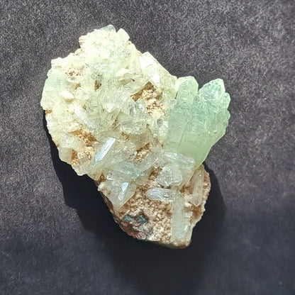 Wunderhübsche Apophyllit Stufe, 70 x 54 x 30 mm, 48 Gramm