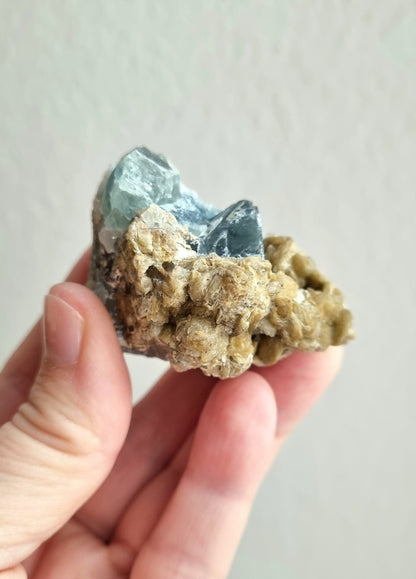 Apatit Kristall Stufe Rohstein, Apatit mit Stilbit und Bergkristall, Erzgebirge