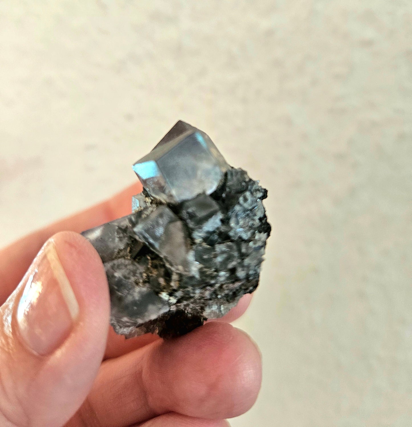 Graublauer Fluorit, Blau graue Fluorit Stufe, Rohstein, Kristall, 40 x 30 x 30 mm, 28 ,19 Gramm, 140, 95 ct.