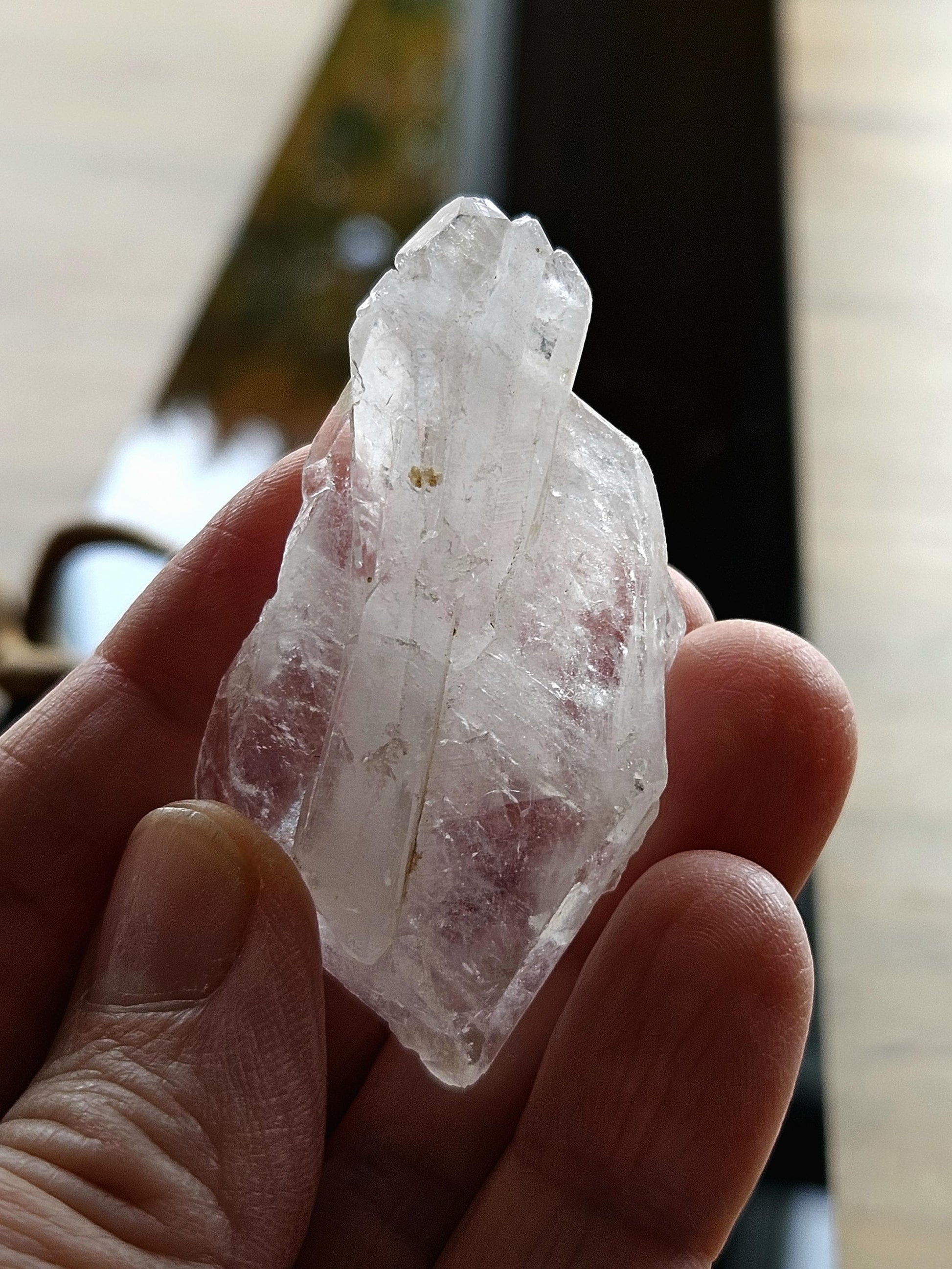 Grosser kräftiger Fadenquarz Kristall mit erhaltener Mehrfach Spitze, Heilkristall Heilstein Sammlerstein, 52 x 31 x 14 mm, 20 g., 100 ct.