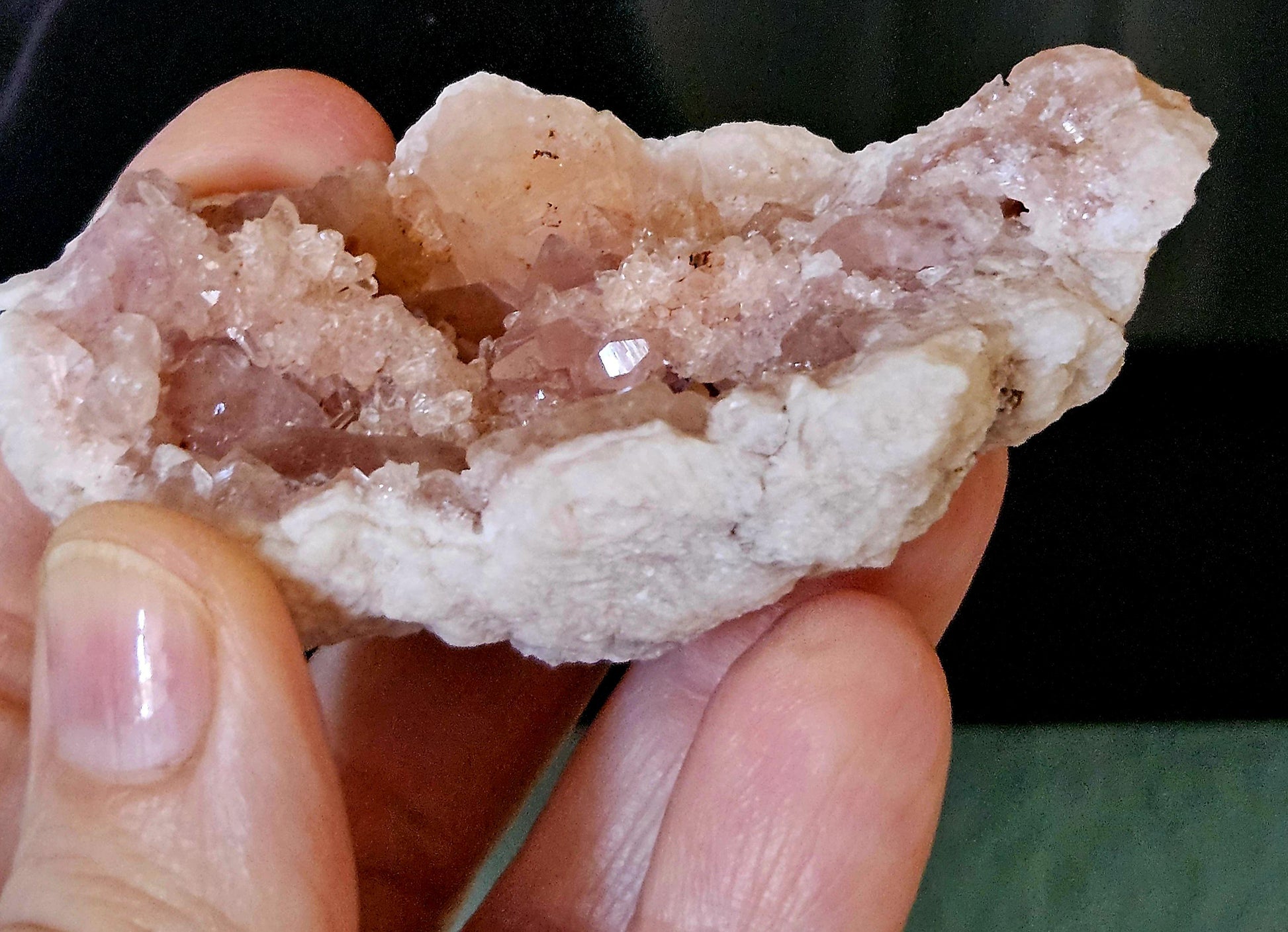 Pink Amethyst Druse Knolle Stufe selten! 70 x 39 x 35 mm