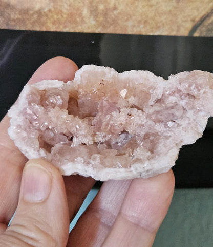 Pink Amethyst Druse Knolle Stufe selten! 70 x 39 x 35 mm