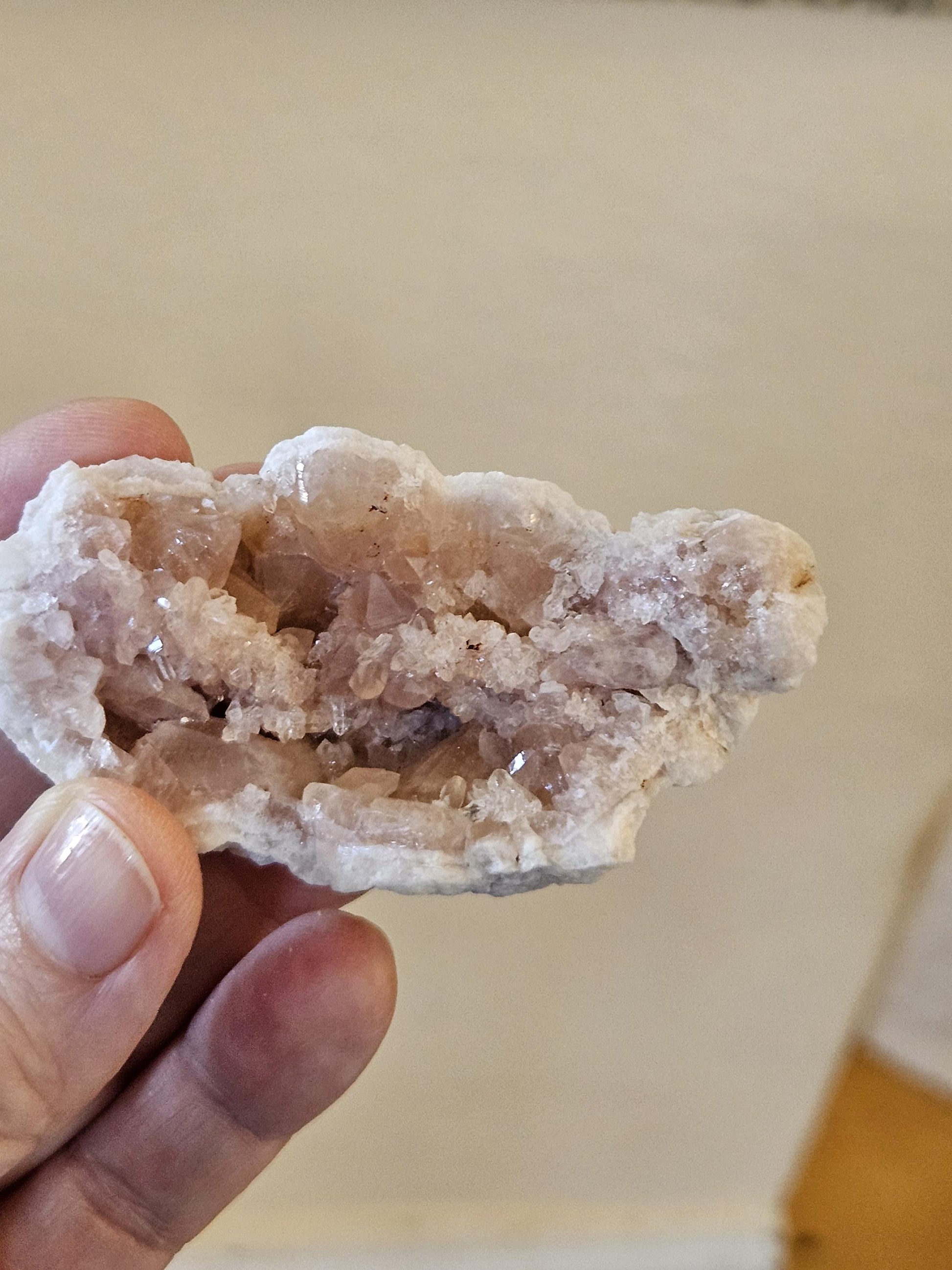 Pink Amethyst Druse Knolle Stufe selten! 70 x 39 x 35 mm