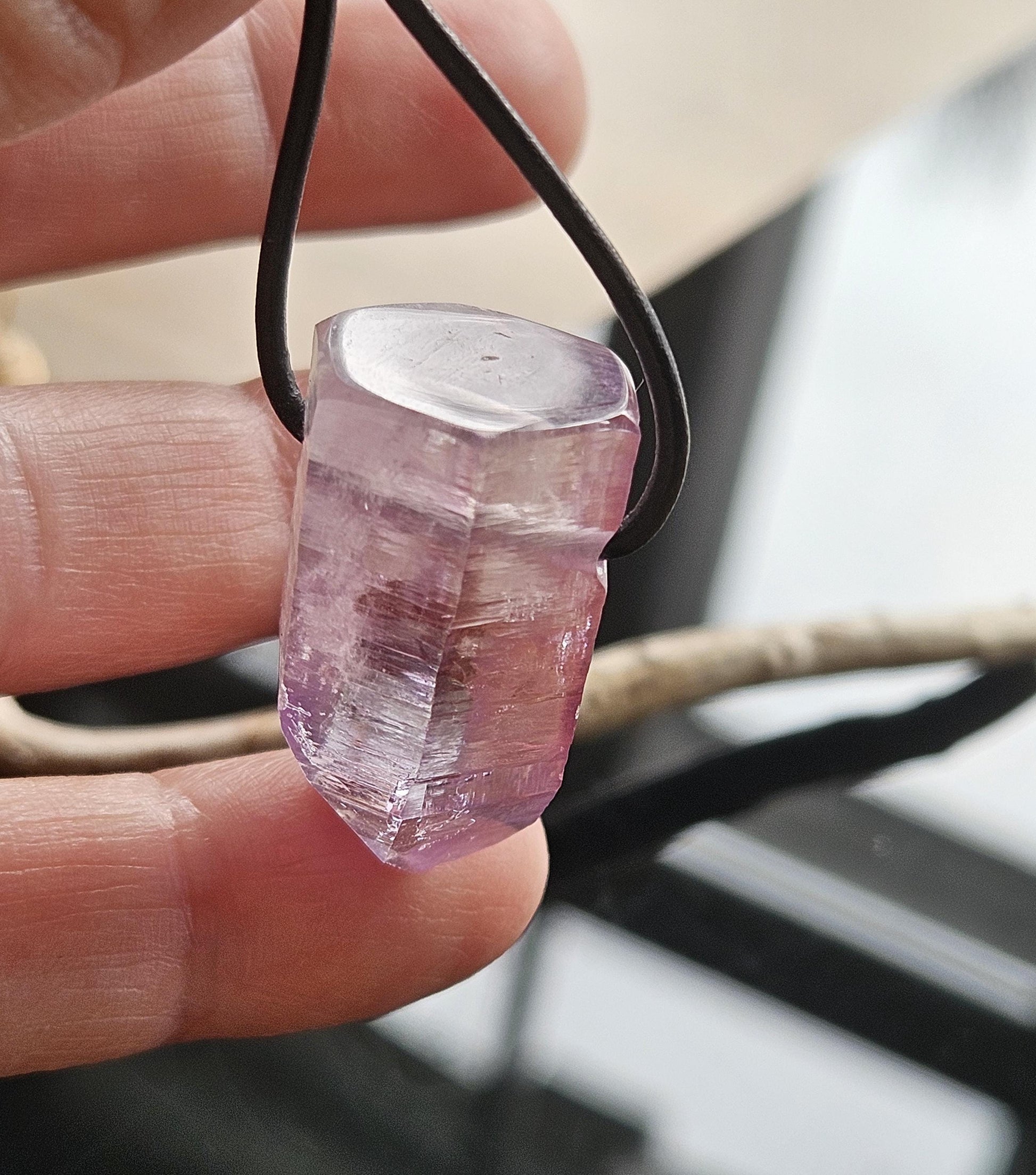 Amethyst Kristall Spitze Vera Cruz Rohstein Healing Crystal mit yin code, Heilkristall , gebohrt an verstellbarem Lederband