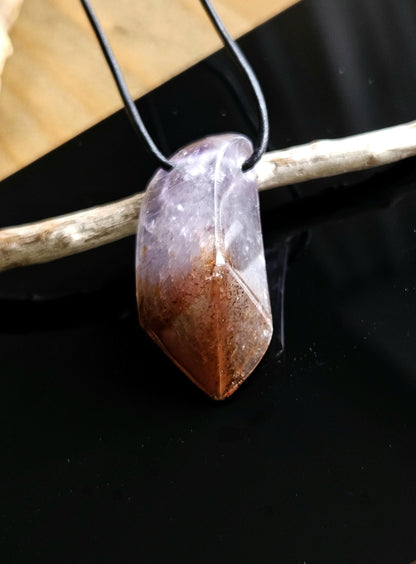 Auralit, Auralite 23, super seven, melody stone Cacoxenit Anhänger, 42 x 20 x 14 mm, gebohrt, an verstellbarem Lederband