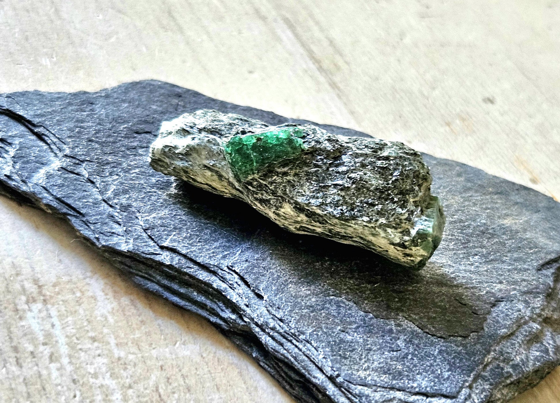 Smaragd Smaragde in Glimmer Aktinolithschiefer aus dem Habachtal Österreich