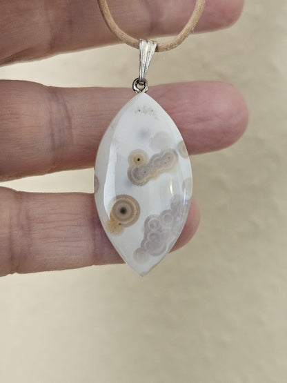 Hübscher Ozean Jaspis, Ocean Jasper, Anhänger an 925er SilberÖse, an verstellbarem Lederband