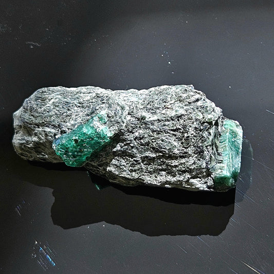 Smaragd Smaragde in Glimmer Aktinolithschiefer aus dem Habachtal Österreich