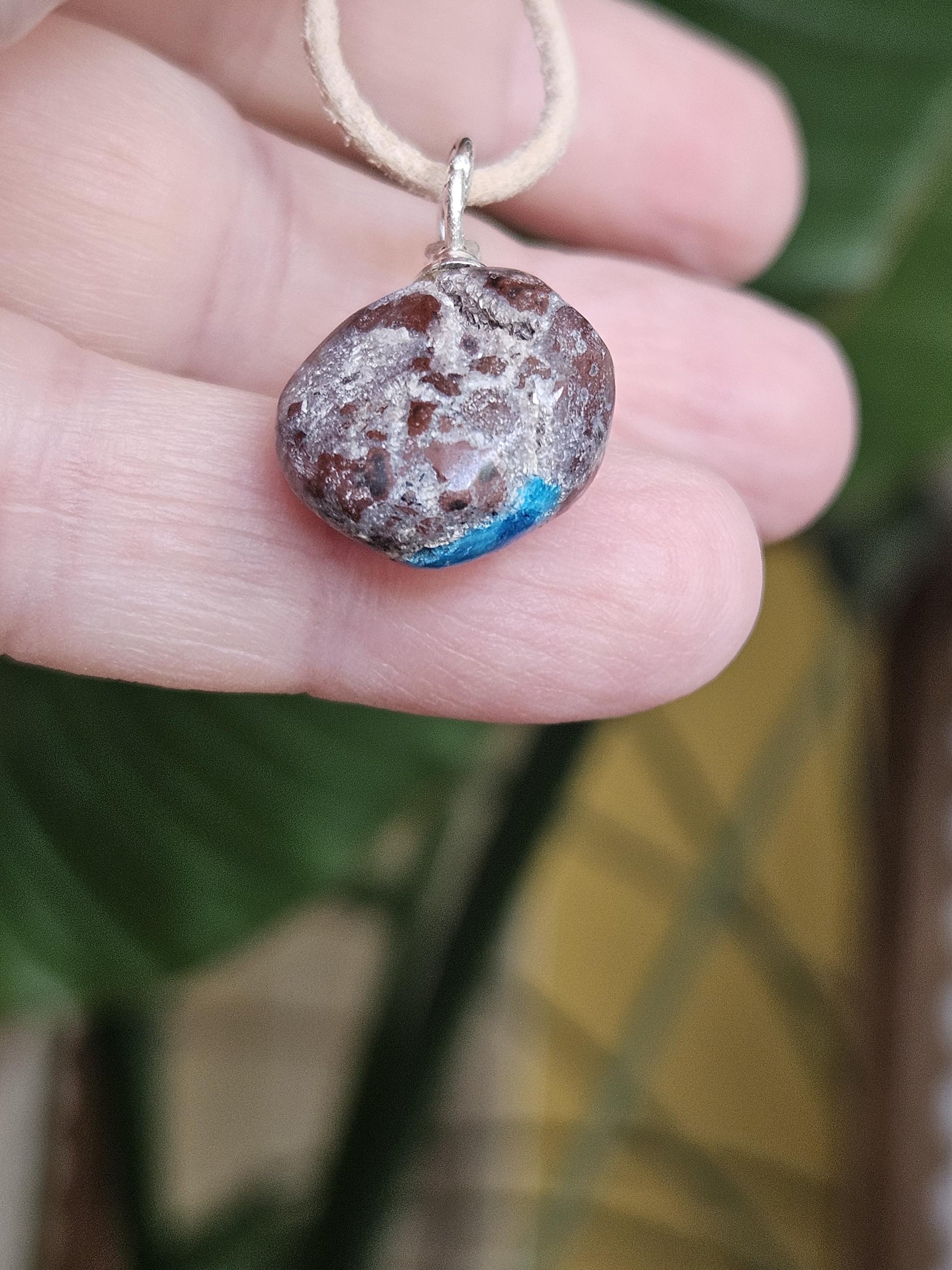 Rarität Cavansit, Cavansite aus Neuseeland, Anhänger an 925erSilberÖse, an verstellbarem Lederband