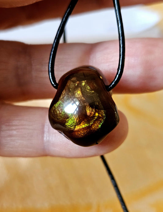 Mexikanischer Feuerachat Feuer Achat Anhänger, 22 x 18 x 9 mm, gebohrt, an verstellbarem Lederband