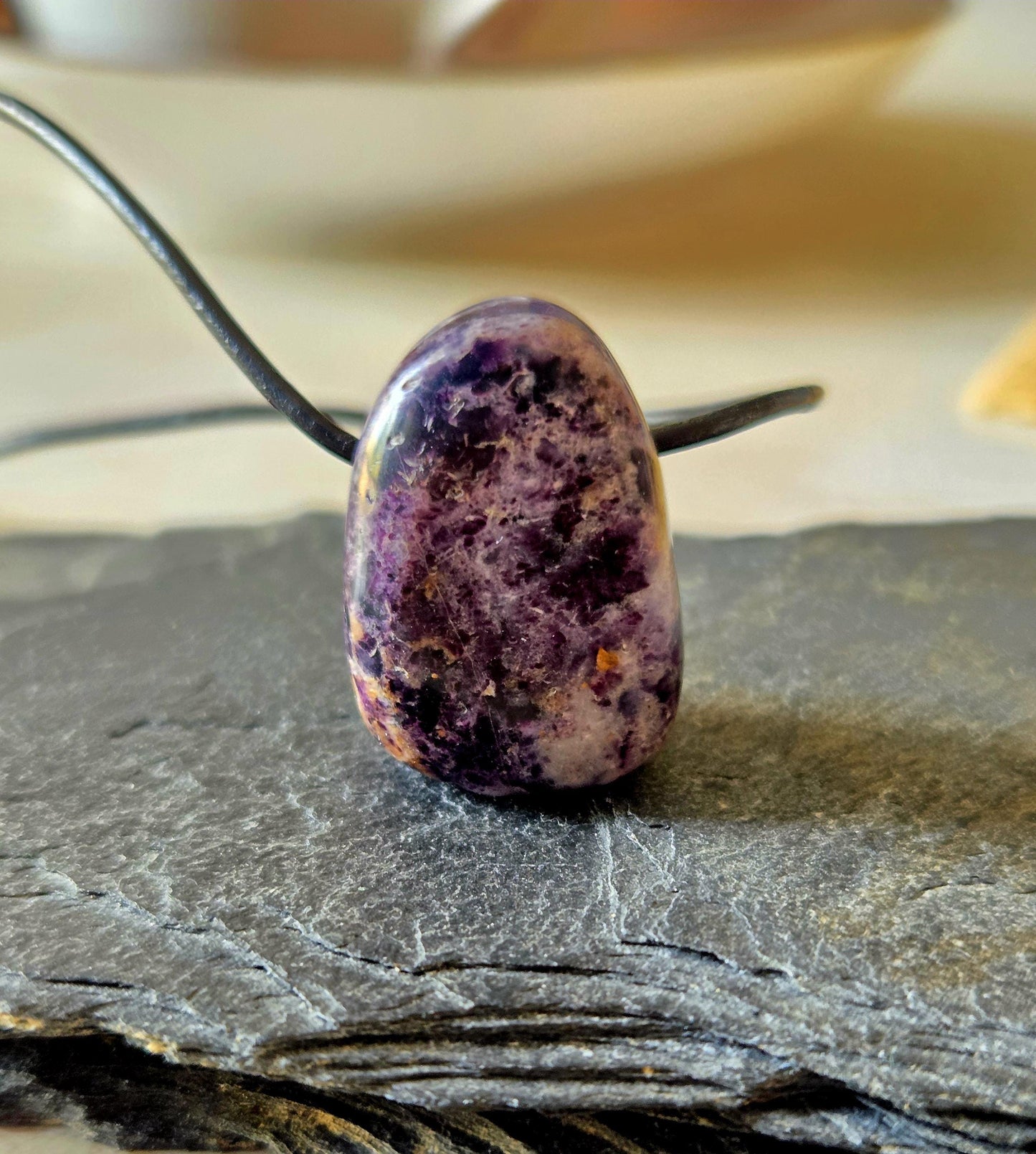 Fluorit Opal Tiffany Stone Anhänger, 28 x 19 x 14 , gebohrt, an verstellbarem Lederband