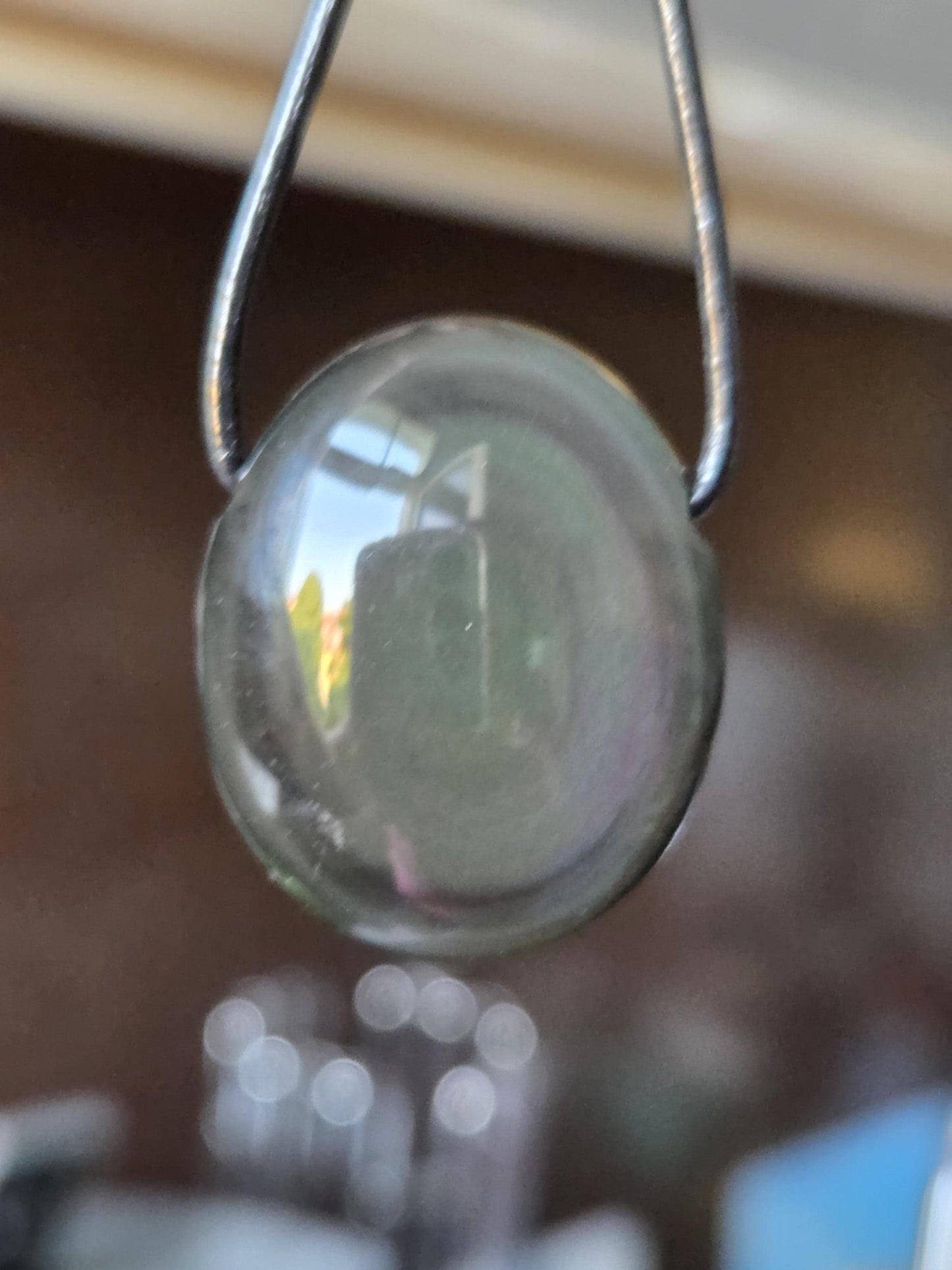 Beidseitiger Regenbogenobsidian Regenbogen Obsidian Himmelsauge 30 x 25 x 14 mm, Anhänger, gebohrt, an verstellbarem Lederband