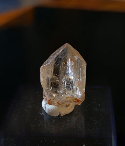 Topas weiss Kristall Spitze Sammlerstein, Topaz , Namibia, 25 x 18 x 14 mm, 7,08 g., 35,40 ct.
