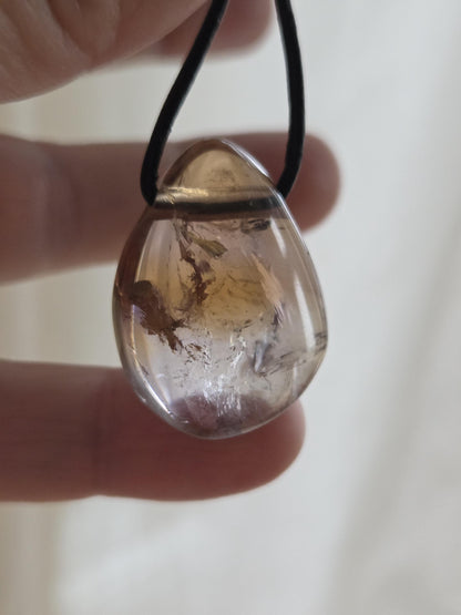 Ametrin Anhänger Amethyst mit Citrin, 30 x 21 x 12 mm, gebohrt, am Lederband, selten geworden!