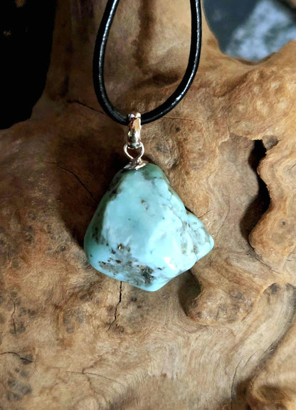 Echter hochwertiger Türkis Anhänger, an 925er Silber Sterling Silber Öse, an verstellbarem Lederband