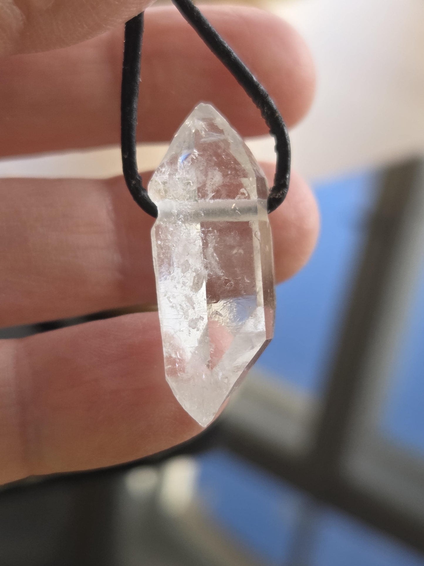 Orginal Herkimer Diamant Bergkristall Doppelender Doppelspitze Anhänger 31 x 13 x 10 mm, gebohrt, an verstellbarem Lederband