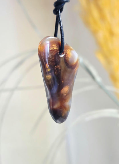 Magischer mexikanischer Feuerachat Feuer Achat Anhänger, 35 x 16 x 6 mm, gebohrt, an verstellbarem Lederband