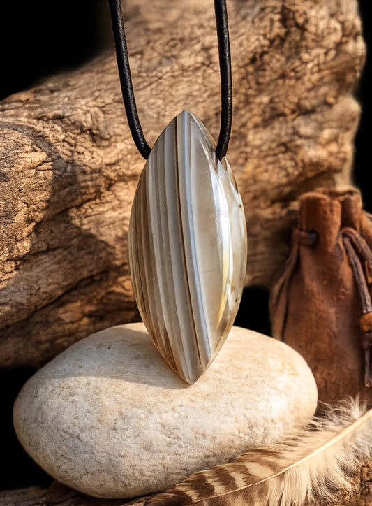 Botswana Achat gebändert Navette förmig Anhänger, 38 x 18 x 11 mm, gebohrt, an verstellbarem Lederband