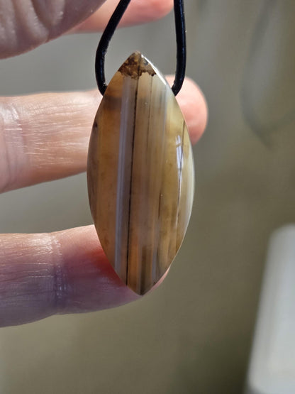 Botswana Achat gebändert Navette förmig Anhänger, 38 x 18 x 11 mm, gebohrt, an verstellbarem Lederband
