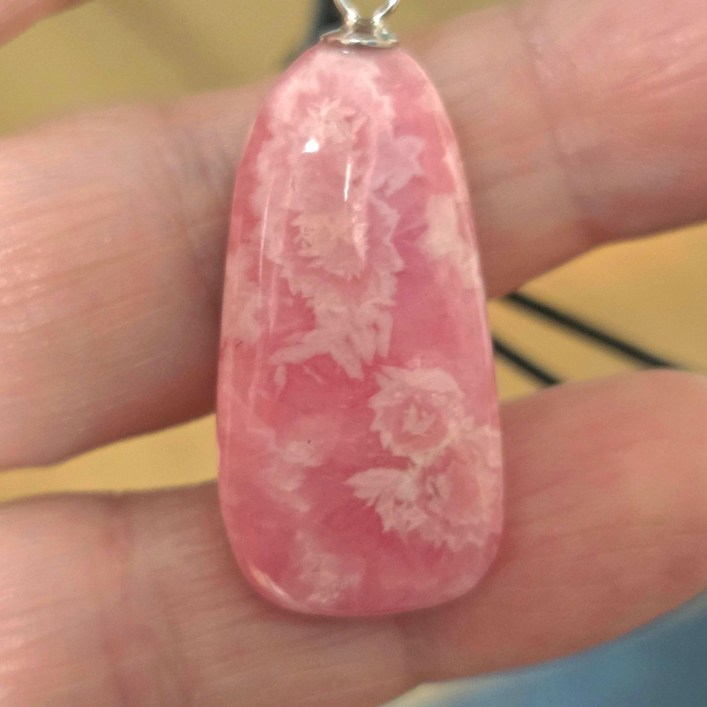 Rhodochrosit Anhänger, an 925er Silber Öse, an verstellbarem Lederband, Boho , Rosa Naturstein Kette , Heilstein, Herzöffnung & Selbstliebe