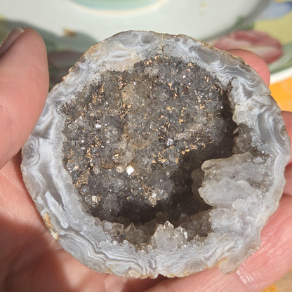 Große Achat Kristall Druse, Nuss Geode, 57 x 55 x 40 mm, 64,12 g., 329,60 ct., Sammlerstein, Heilstein zum Auflegen, Halb Geode