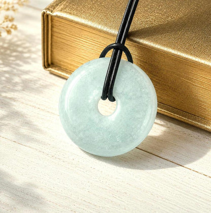 Aquamarin Anhänger, Donut an verstellbarem Lederband, 33 x 6 mm