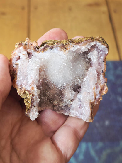 Pink rosa Amethyst Druse Knollemit Chalcedon, Stufe selten! 65 x 56 x 45 mm, Atlasgebirge Marokko