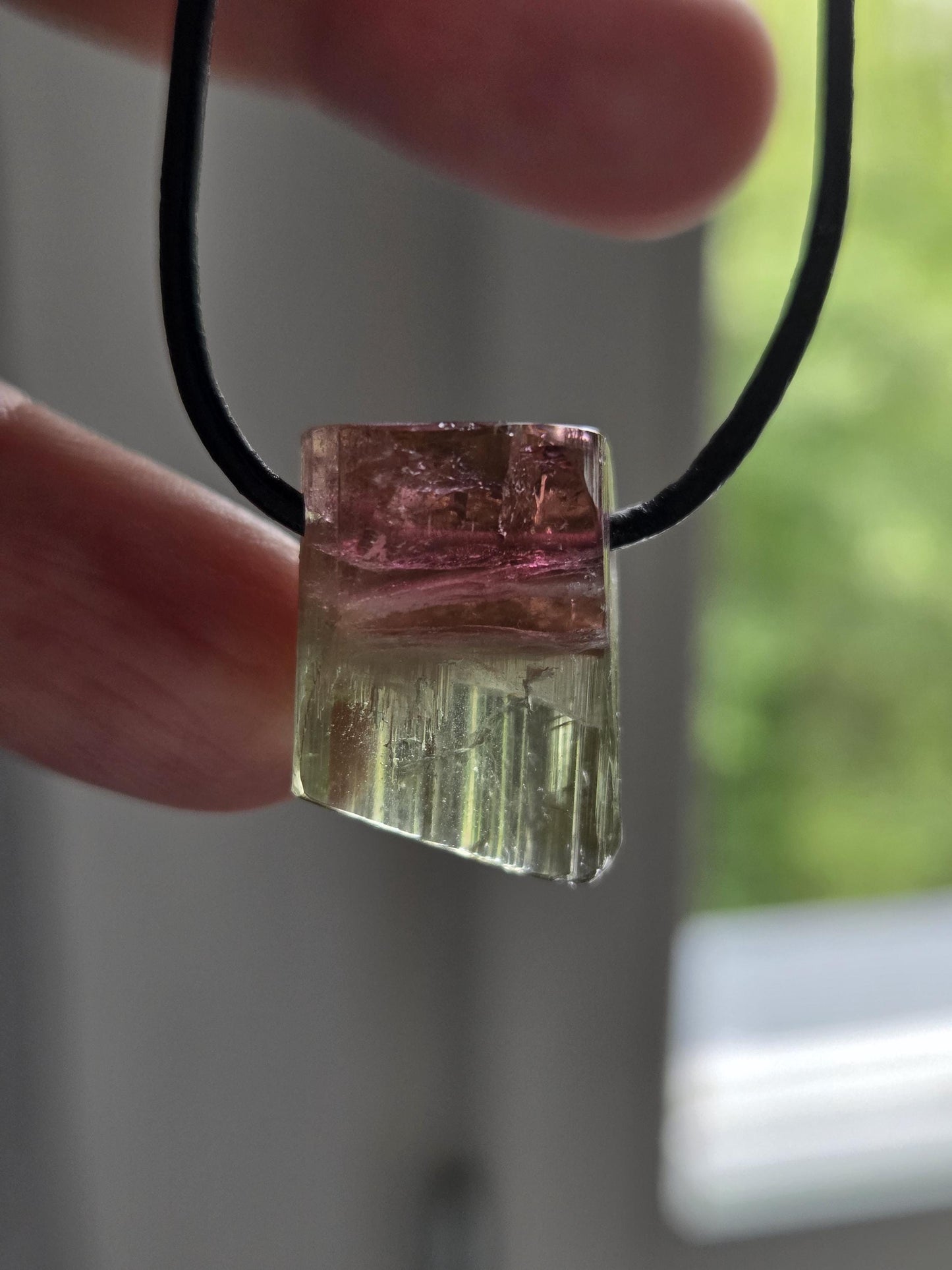 Bicolor Turmalin pink rosa gelb grün Turmalin, Rubellit Verdelith Wassermelonen Turmalin Anhänger, 20 x 14 x 15 mm, an Lederband