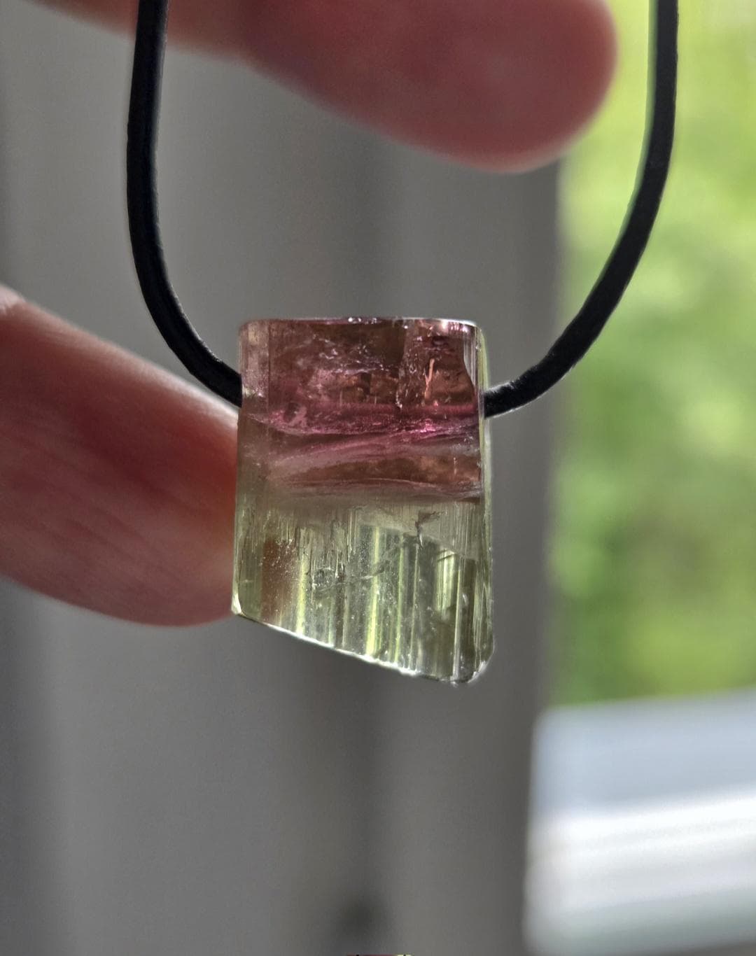 Bicolor Turmalin pink rosa gelb grün Turmalin, Rubellit Verdelith Wassermelonen Turmalin Anhänger, 20 x 14 x 15 mm, an Lederband