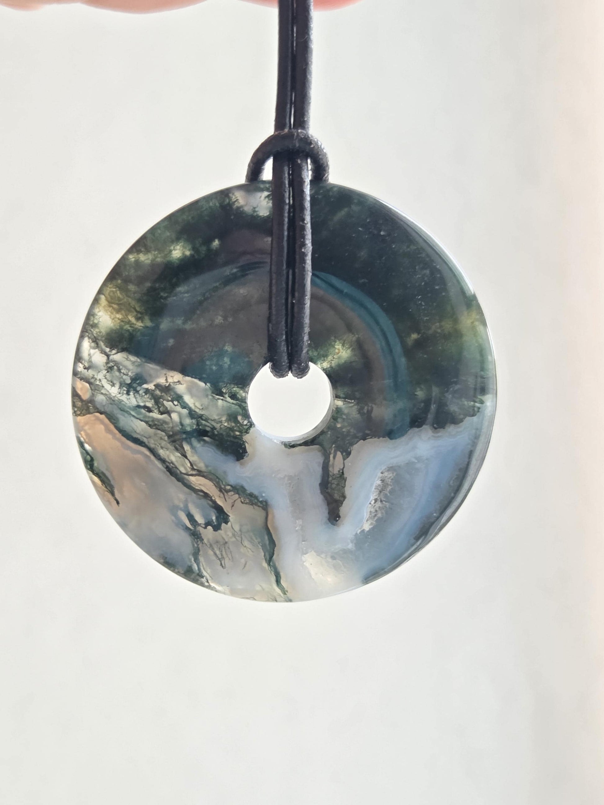 Mystischer Moosachat Donut, Moosachat in drusy Quarz Anhänger, 40 x 7 mm, an verstellbarem Lederband
