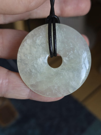 Echte Jade Burma Jade China Jade, Anhänger, Donut groß, 40 mm an Lederband Jade Pendant Chinese Pi Disc Lucky Amulet Feng Shui Jewelry