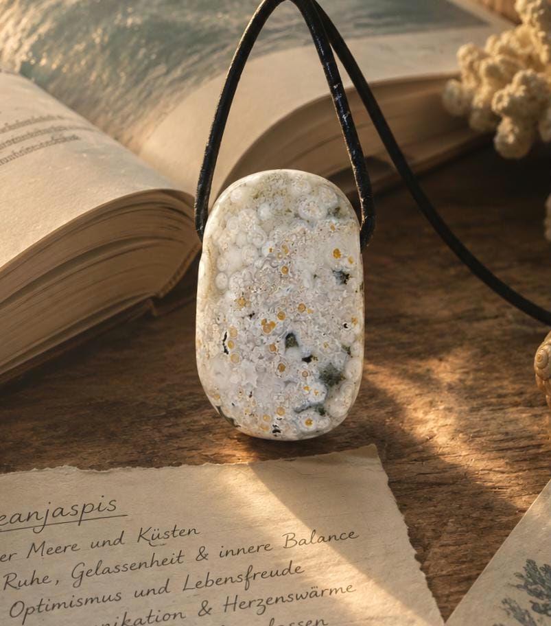 Ozean Jaspis, Ocean Jasper, Ozeanjaspis Anhänger, 30 x 23 x 9 mm, gebohrt, an verstellbarem Lederband