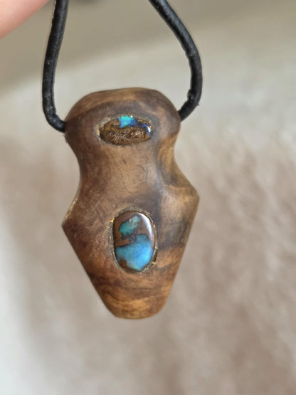Magische Baumperle der Eiche mit Boulder Opal, Holz Anhänger, 31 x 21 x 13 mm, an verstellbarem Lederband Lieferung nur innerhalb Europas!