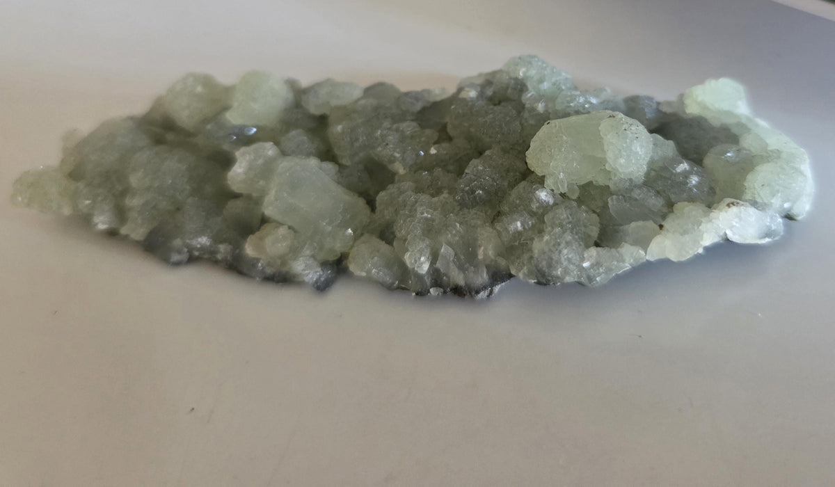 Phrenit Phrenite Kap-Smaragd kleine botryoidale Stufe Sammlerstein Marokko, 91 x 34 x 15 mm, 33,35 g. 166,75 ct., Herzchakra Herzöffner